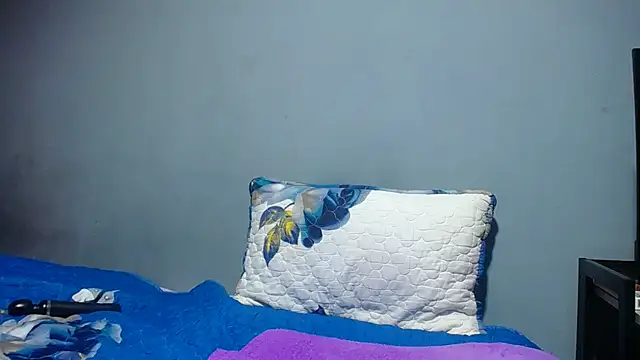 SEXYBUSTYEBONYXX online show from 24, 3, 2026