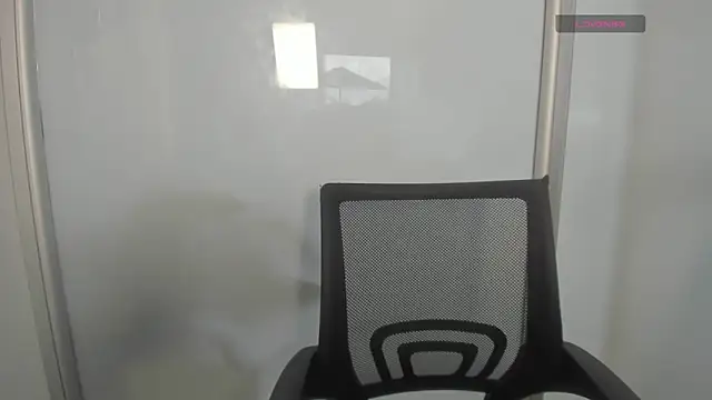 Emily Harpeer online show from 19, 4, 2026