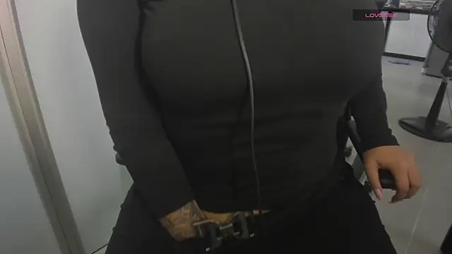 Emily Harpeer online show from 19, 4, 2026