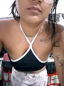 Zoe Renata online show from 28, 4, 2026