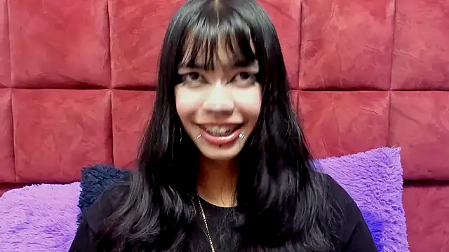 DAKOTALUCIFENA online show from 6, 3, 2026