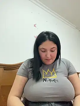 Snapshot of Amber_Sinn chatting on 25, 5, 2026 Amber Sinn online show from 25, 5, 2026