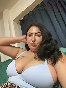 Snapshot of Amber_Sinn chatting on 6, 8, 2026 Amber Sinn online show from 6, 8, 2026
