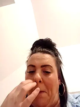 louisa36 online show from 15, 2, 2026