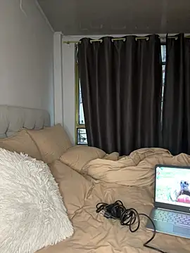 RachelWeisz  online show from 23, 2, 2026