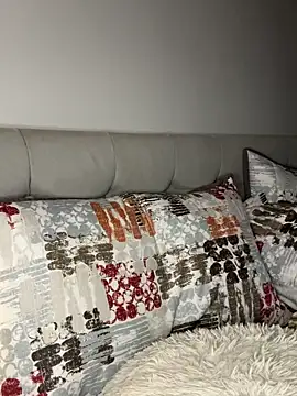 RachelWeisz  online show from 24, 3, 2026