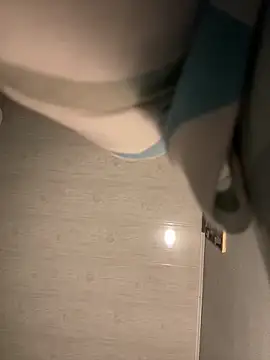 RachelWeisz  online show from 28, 4, 2026