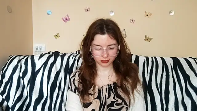 LanitaHemple online show from 26, 4, 2026