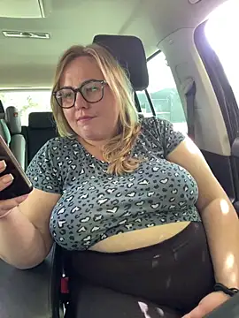 Mommy-girl-Lola online show from 15, 6, 2026