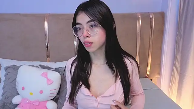 Mia Naive online show from 21, 7, 2026