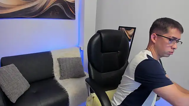 Tommas Jhonson online show from 25, 2, 2026