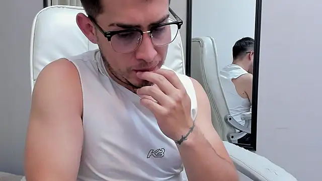 Tommas Jhonson online show from 22, 4, 2026