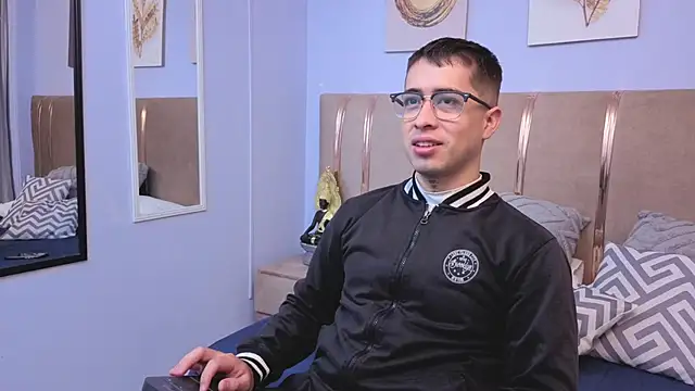 Tommas Jhonson online show from 24, 4, 2026