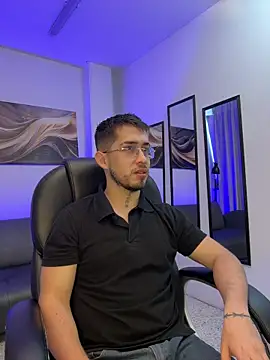 Tommas Jhonson online show from 25, 7, 2026