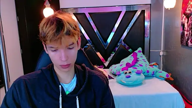 Liam Green1 online show from 10, 2, 2026