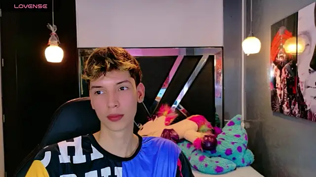 Liam Green1 online show from 4, 3, 2026