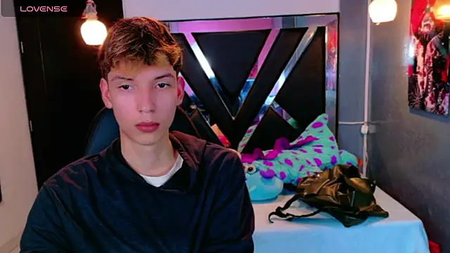 Liam Green1 online show from 6, 3, 2026