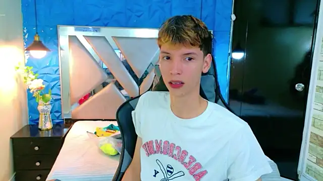 Liam Green1 online show from 12, 3, 2026