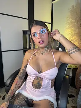 Abi sexxx1 online show from 16, 2, 2026