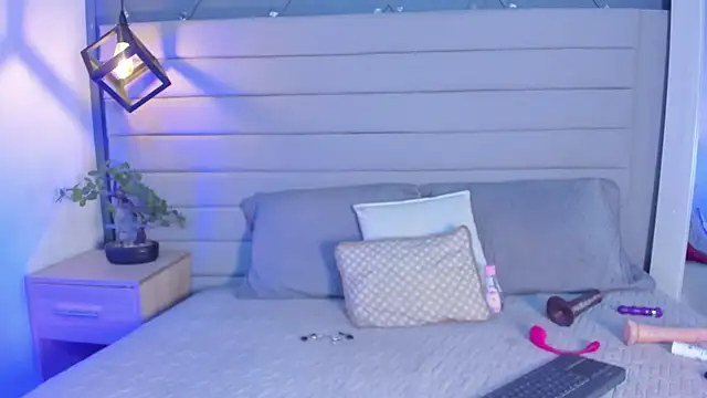 Cataleya marinn online show from 22, 4, 2026