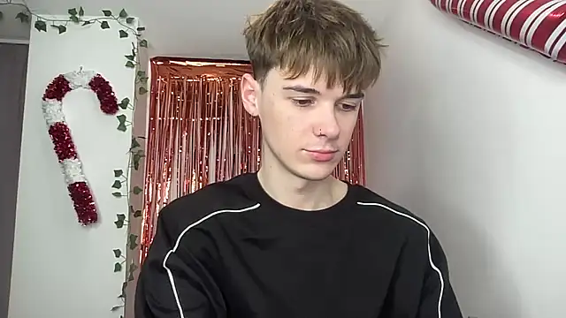 Snapshot of YourMilkyGuy chatting on 10, 2, 2026 YourMilkyGuy online show from 10, 2, 2026