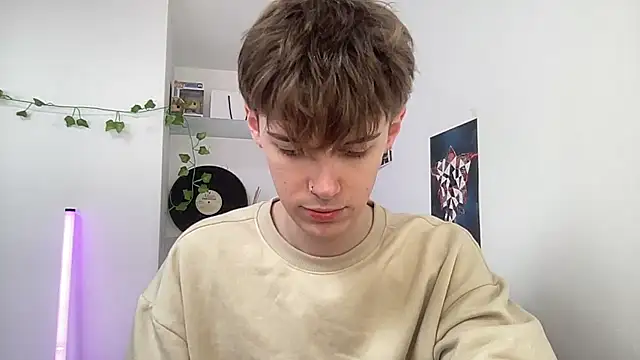 YourMilkyGuy online show from 23, 4, 2026