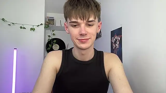 Snapshot of YourMilkyGuy chatting on 11, 5, 2026 YourMilkyGuy online show from 11, 5, 2026