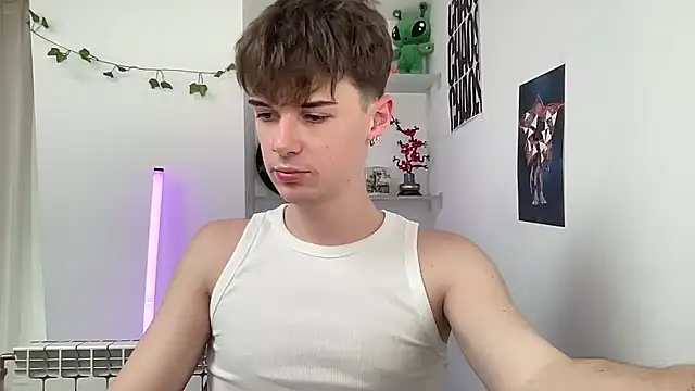 Snapshot of YourMilkyGuy chatting on 19, 5, 2026 YourMilkyGuy online show from 19, 5, 2026