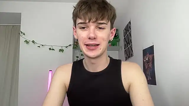Snapshot of YourMilkyGuy chatting on 9, 6, 2026 YourMilkyGuy online show from 9, 6, 2026