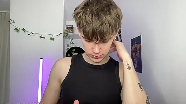 Snapshot of YourMilkyGuy chatting on 16, 6, 2026 YourMilkyGuy online show from 16, 6, 2026