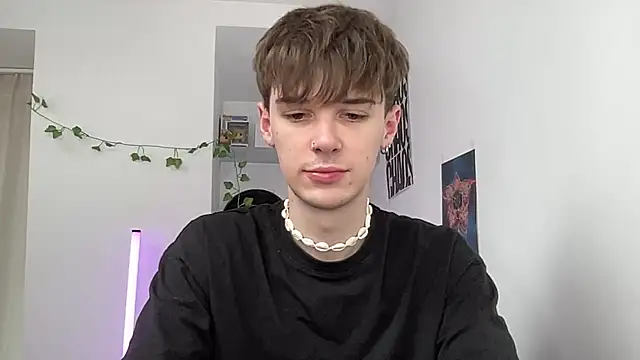 Snapshot of YourMilkyGuy chatting on 18, 6, 2026 YourMilkyGuy online show from 18, 6, 2026