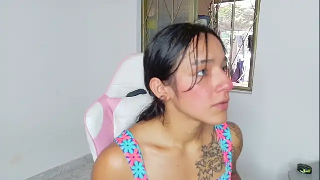 Snapshot of Fit_valkiria chatting on 23, 4, 2026 Fit valkiria online show from 23, 4, 2026