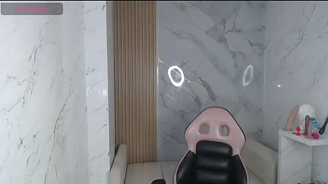 lili mint tf online show from 19, 4, 2026