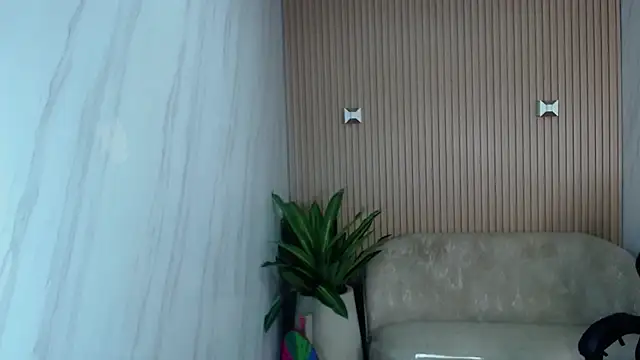 lili mint tf online show from 23, 4, 2026