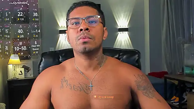 Snapshot of LEOHRDZ chatting on 10, 3, 2026 LEOHRDZ online show from 10, 3, 2026