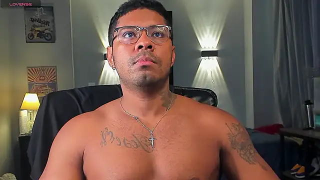 Snapshot of LEOHRDZ chatting on 11, 3, 2026 LEOHRDZ online show from 11, 3, 2026