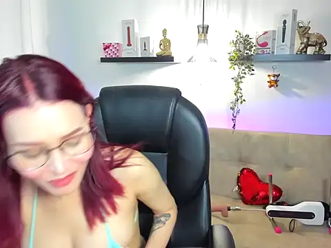 naomy stanley online show from 10, 4, 2026