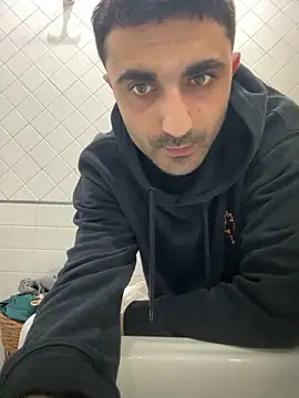 Snapshot of elia2711 chatting on 16, 3, 2026 elia2711 online show from 16, 3, 2026