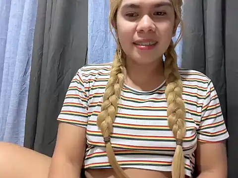 Snapshot of Mooree_naba chatting on 19, 7, 2026 Mooree naba online show from 19, 7, 2026