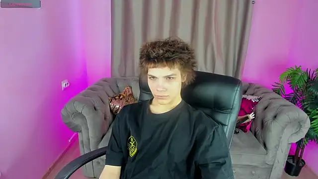 Snapshot of jeffry_pinkman chatting on 18, 3, 2026 jeffry pinkman online show from 18, 3, 2026