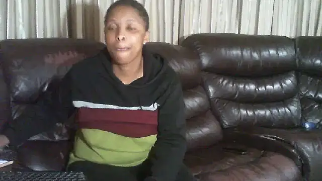 Caramel-Diva online show from 23, 4, 2026