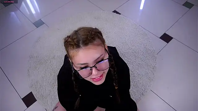 SulemaNeugin online show from 29, 3, 2026