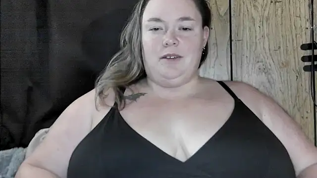 Snapshot of ladylynn13 chatting on 24, 2, 2026 ladylynn13 online show from 24, 2, 2026