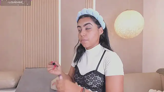 eva lain online show from 14, 4, 2026