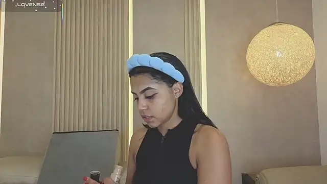 eva lain online show from 21, 4, 2026