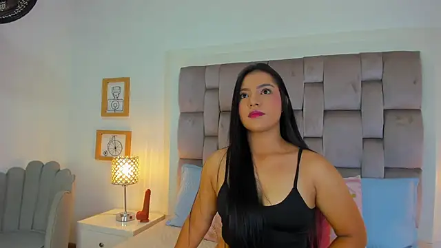 zharia lux 25 online show from 19, 2, 2026