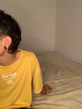 Damn  Love online show from 25, 2, 2026