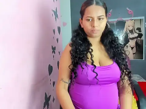 Luna white1 online show from 21, 4, 2026