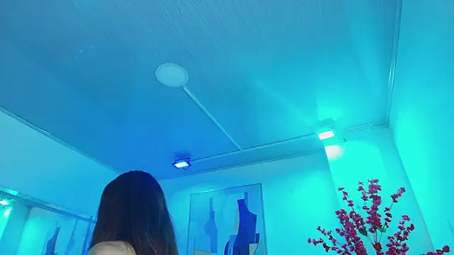 Chloe dolly online show from 27, 4, 2026