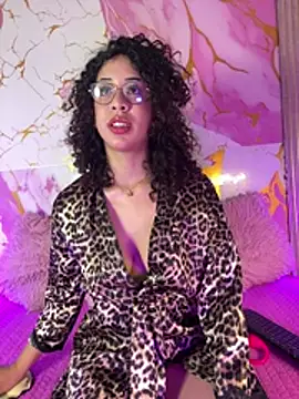Snapshot of Woo_isDaphne chatting on 9, 7, 2026 Woo isDaphne online show from 9, 7, 2026
